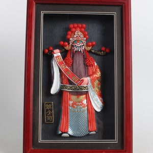 Hand-painted lacquer mask of Yao Shao Si statue