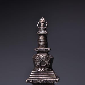 Rare old collection pure copper all copper high relief carving gilded silver pagoda