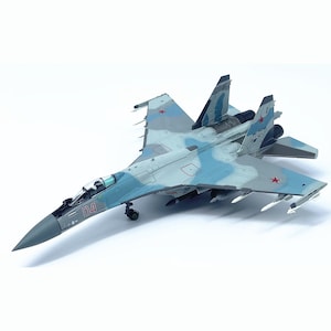 Die cast 1:100 Russian Su-35 fighter jet alloy plastic simulation model for men&#39;s gift