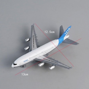 Die cast famous airline aircraft alloy plastic model toy gift collection simulation display decoration