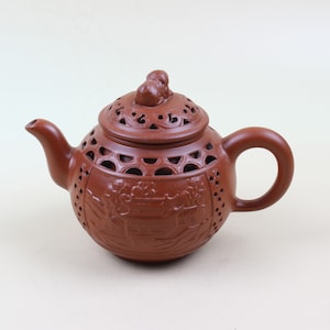 Yixing Zisha pottery handmade teapot