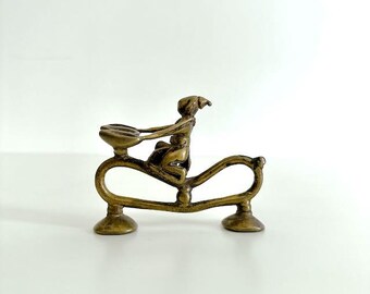 Antique BRASS TEMPLE PUJA Lamp