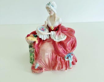 ROYAL DOULTON PENELOPE HN1901 Retired Porcelain Figurine