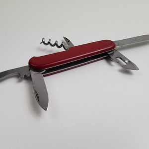 Vintage VICTORINOX SWITZERLAND Pocket Knife Rostfrei Red 6 Tool Officer Suisse