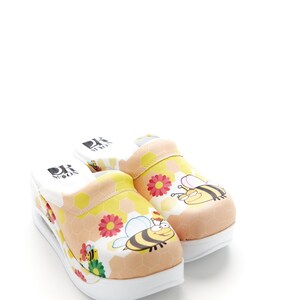 Women's Bee Patterned Air-Max Orthopedic Comfortable Hospital Medical Nurse Clogs, Dentist Nurse Doctor Gift, MOODA0057 image 4