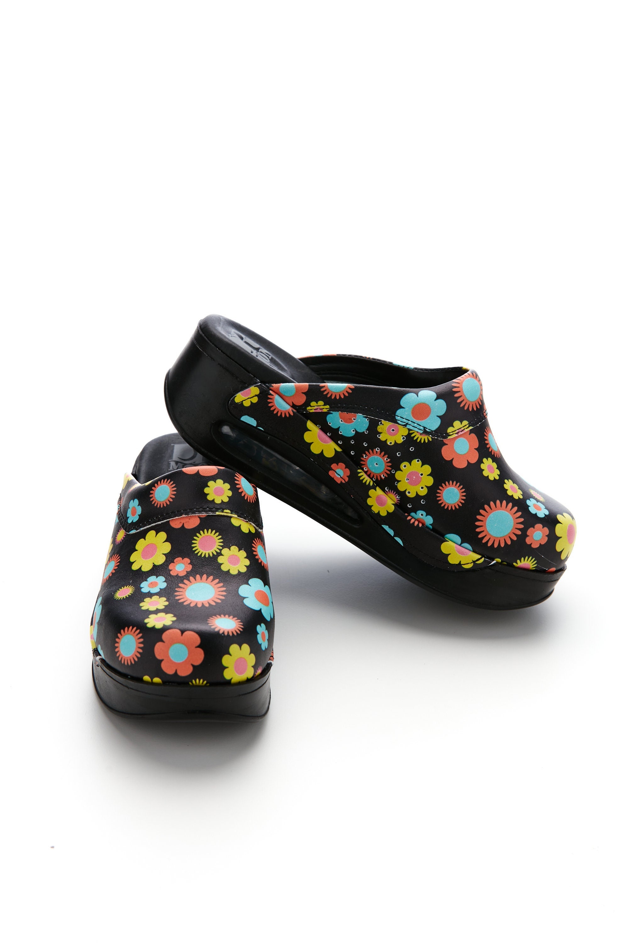 Floral store nursing clogs