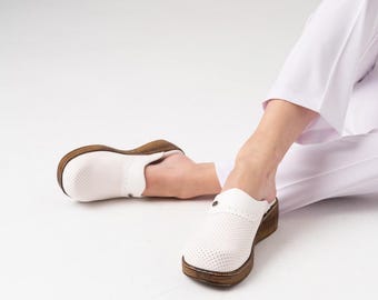Women's White Orthopedic Comfortable Hospital Medical Nurse Clogs, Nurse Doctor Gift, WSV600.01