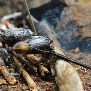 Hand Forged BBQ Fork 42 cm (16&#39;&#39;) Tongs, Grill, Campfire Tool, Fireplace, Fire Pit Tong, Cooking, Bushcraft, Marshmallow