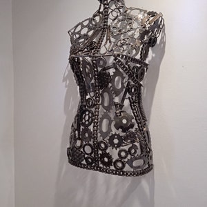 Metal Wall art sculpture Metallic torso of Woman,Metal Sculpture,Metal sculpture of a Woman,Handcrafted Metal sculpture,woman