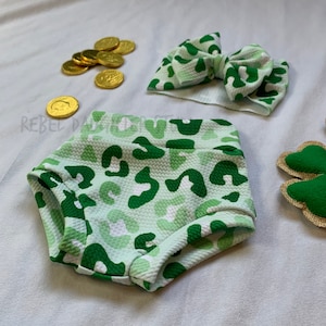 St. Patrick&#39;s Day Green Leopard Bummie & Bow Head Wrap | Leopard Bummies | St. Paddy&#39;s Day Baby Outfit