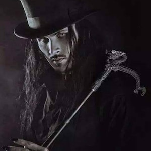 Vaetoli MasterMind Vampire | Commander-in-Chief | Haunted Companion