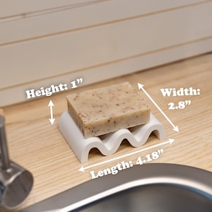 wavy soap dish modern minimalist bathroom accessory stylish plastic soap holder eco-friendly sustainable soap saver drainage tray colorful bath decor bar soap organizer unique bathroom essentials compact wavy design gift for home bathroom upgrade
