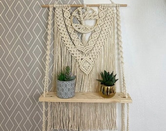 Étagère murale en macramé