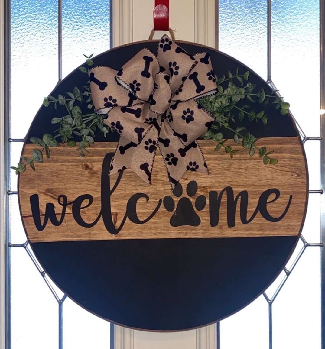 Welcome paw print Front Door Decor, Door Hanger, Welcome Sign Decor, Wood Door Sign, Front Door Sign, Round Welcome Sign, Welcome Dog sign - Image 1