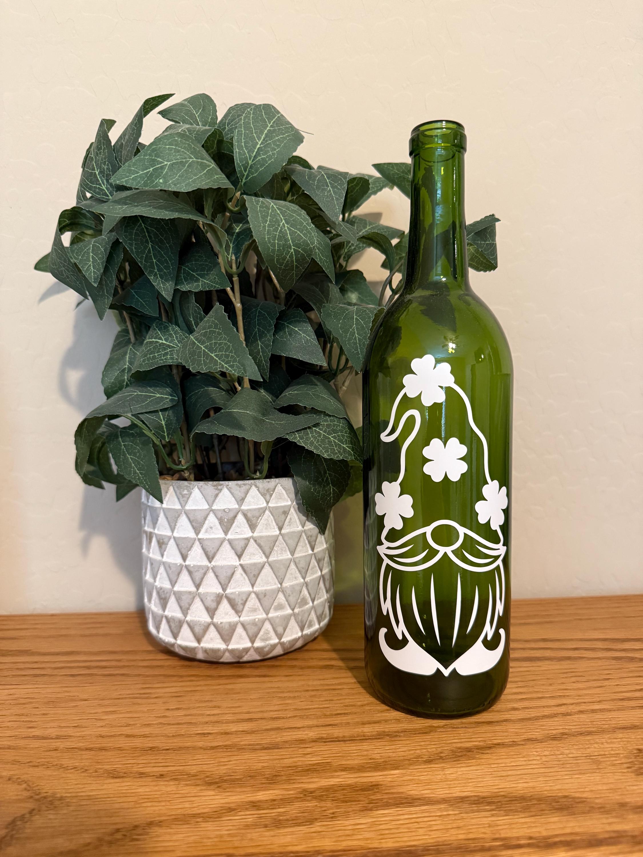 St Patrick’s Day Decor. St Patrick’s Day gnome decor. Wine Bottle Lights. Lighted St Patrick’s Day Wine Bottles.