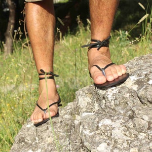 ミニマリストな素足用フレキシブルソールレザーメンズサンダル / ゲイセクシーサンダル - Chasqui M