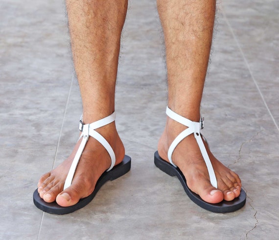 Sandalias de cuero hombres descalzos - Etsy México