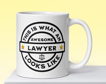 Fantastica tazza per avvocati, idea regalo perfetta per un neolaureato in giurisprudenza.