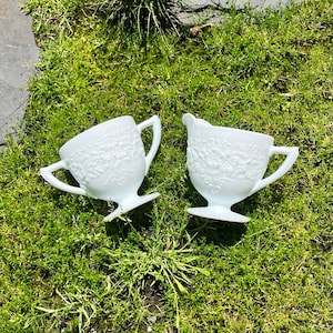 Vintage Indiana Lancaster Colony White Milk Glass Cream & Sugar 2 STÜCK-SET mit floralem Motiv