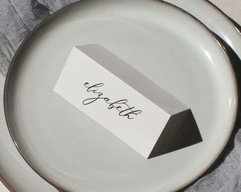 Segnaposto per matrimoni personalizzati, carattere elegante, cancelleria minimalista