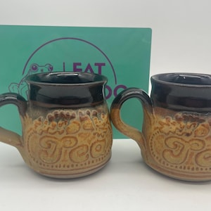 Vintage Stonebridge 2 Pottery Mugs,