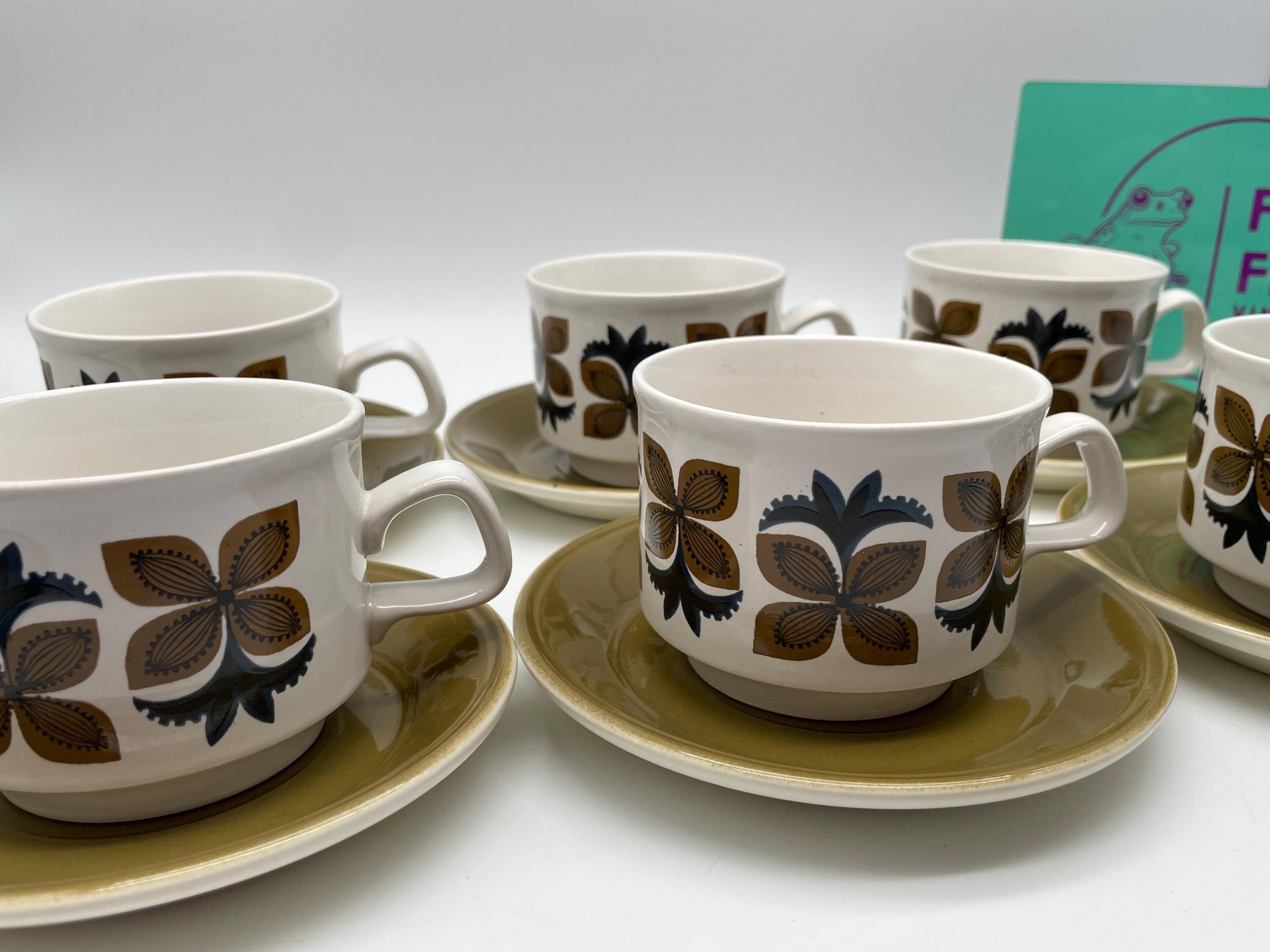 staffordshire potteries トリオセット 5客セット Vintage Staffordshire Potteries Ironstone 6 Teacups and Saucers
