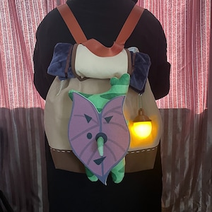 The Legend of Zelda Korok Rucksack, Handgemachter Rucksack mit Korok Puppe, Abnehmbare austauschbare Blätter, Zelda Cosplay Prop Kostüm, Zelda Geschenke