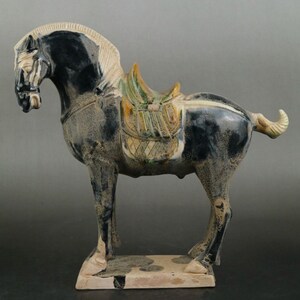 Tang Sancai Carved Black War Horse Ornament|Handcrafted Horse to Success Home Decoration|Antique Porcelain|Antiques|Collectibles|Gifts