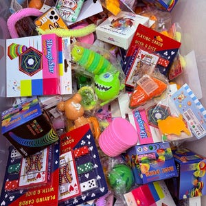 Fidget/Sensory Mystery Scoop Tray