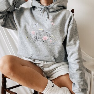 Boho Cottagecore Hoodie, Pastel Botanical Floral Crewneck, Fairycore Hoodie, Floral Graphic Hoodie, Gift For Her, Wildflower Hoodie