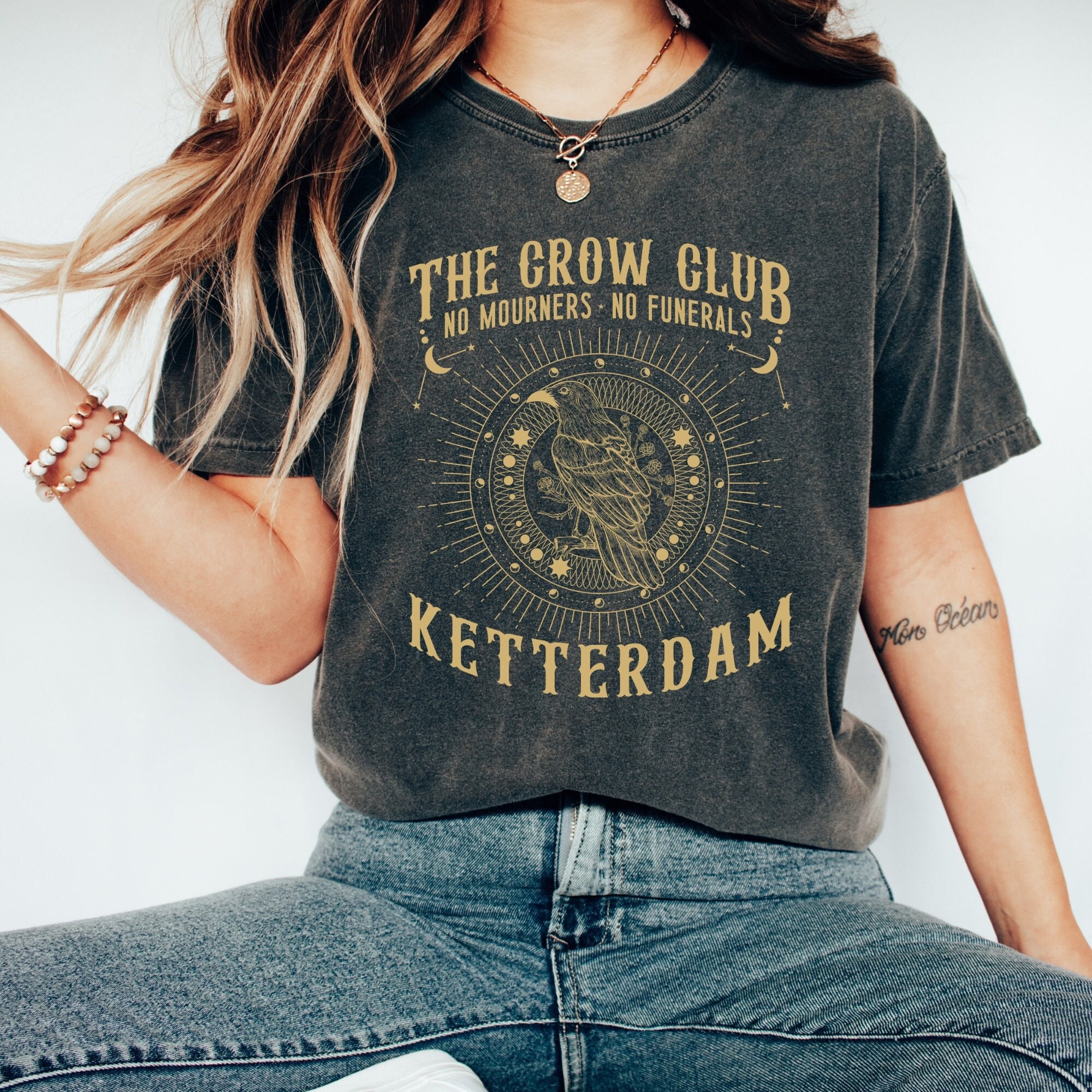 Women's T-Shirts [Out of Print] Leigh Bardugo / Six of Crows Relaxed Fit Tee (Indigo) (Womens) Six of Crows Shirt - Etsy
