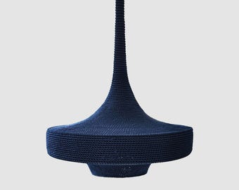 Handcrafted Chunky Knit Pendant lamp, Unique Wood and Mesh pendant lamp, Handwoven lighting, Minimalist wood lighting, CrealDesign