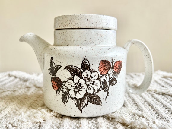 Vintage Mid-century Modern Barratts of Staffordshire Wild