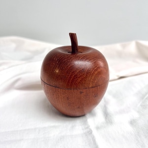 ヴィンテージの木製リンゴ - Etsy 日本 【フランスビンテージ品】木製