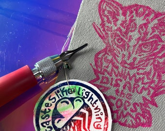 DISARM THE COPS Aufnäher - Pink & Grau - Linoldruck von Hand - Originaldruck - Maschinenwaschbar - Aufnäher