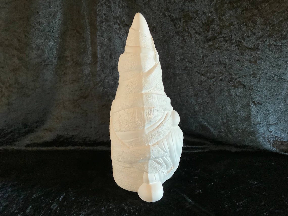 Mummy Jr 10 po. Bisque en céramique, prête à peindre avec