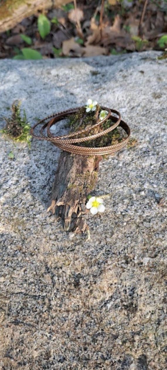 Beautiful vintage copper bangle bracelet