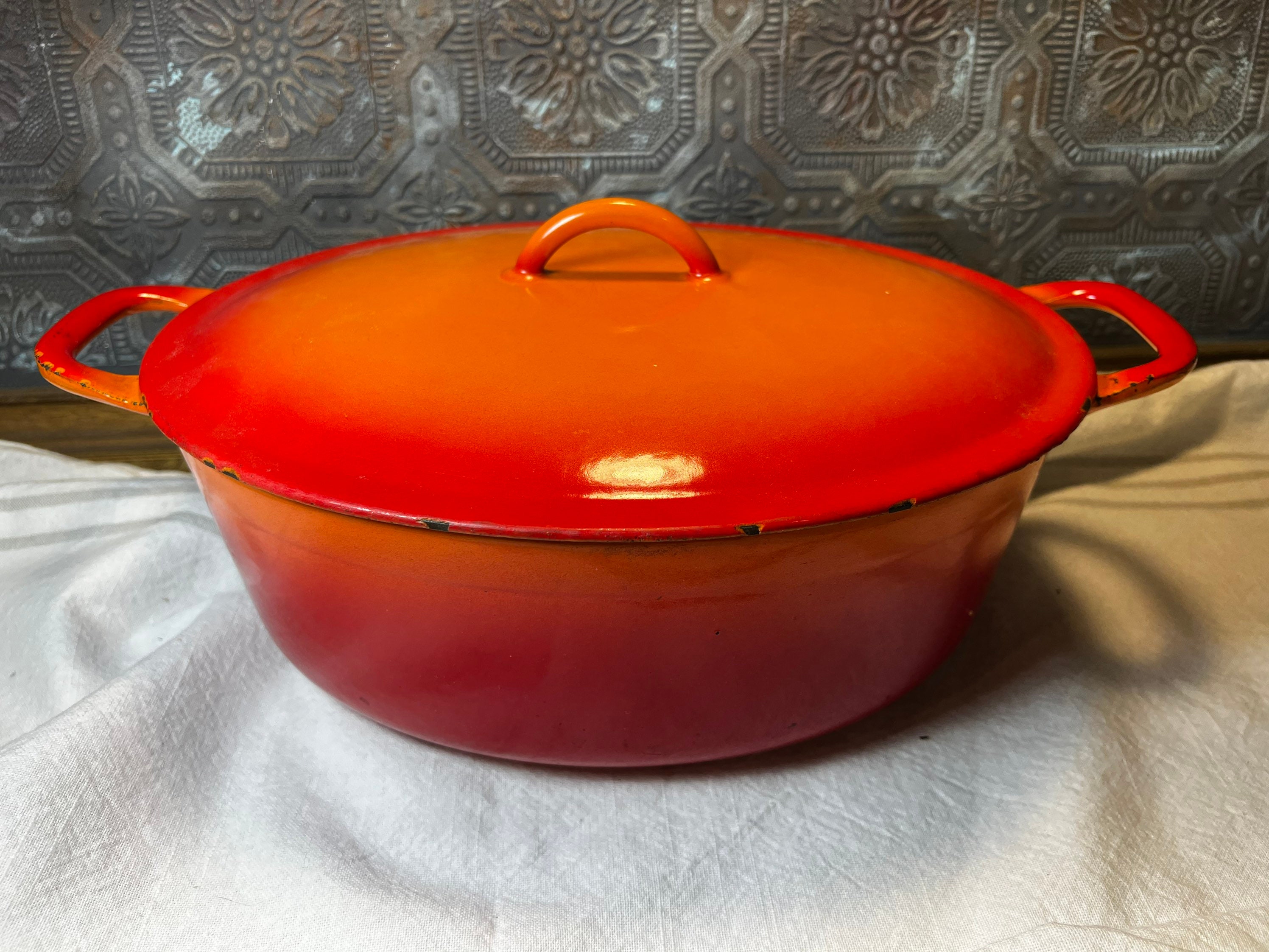 Cast Iron Flat Bottom Bean pot Dutch oven 2 quart Potjie Plat – Annie's  Collections