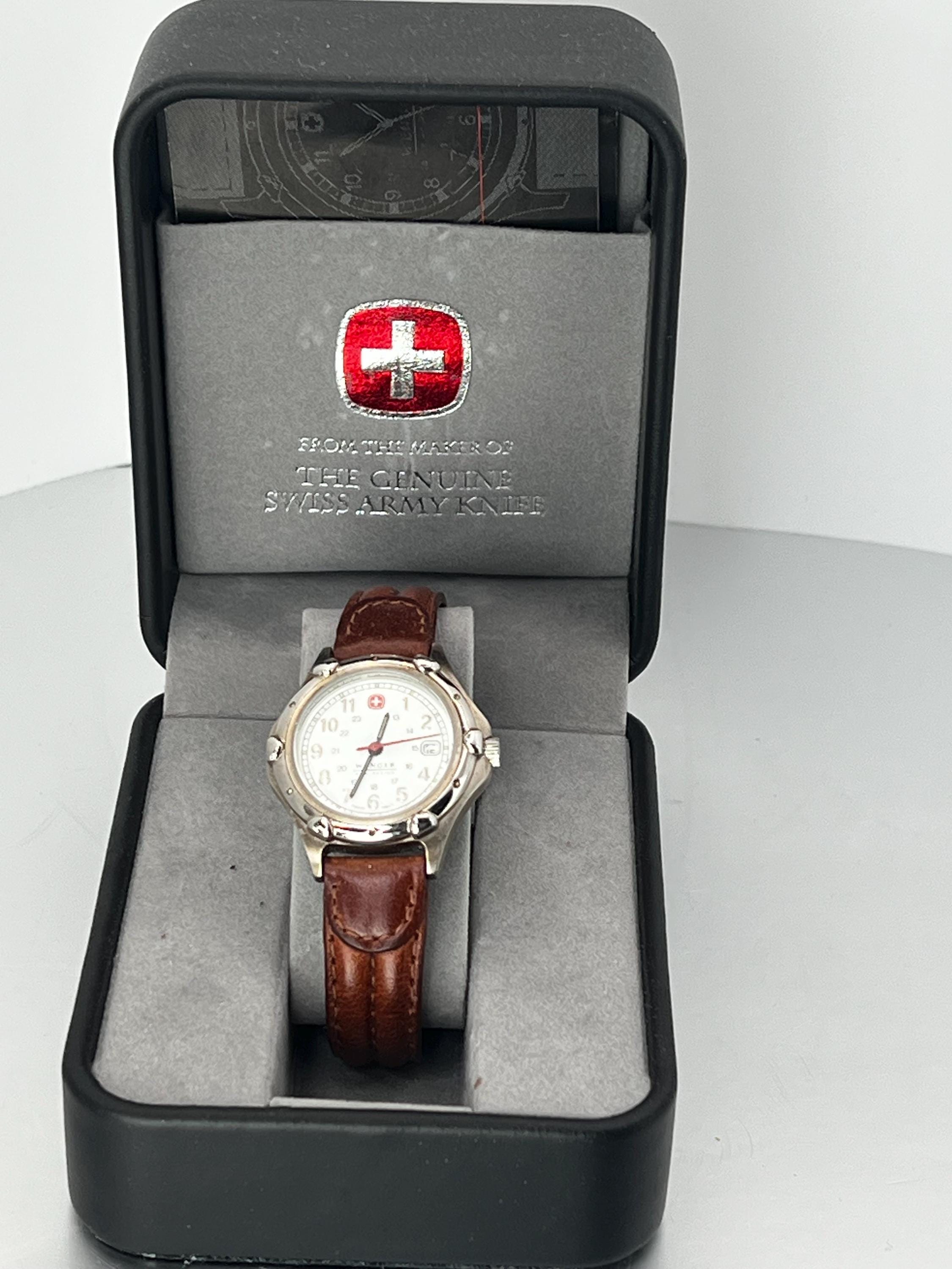 Wenger Swiss‎ Military Watch Stainless Steel Swiss Army  display picture 2