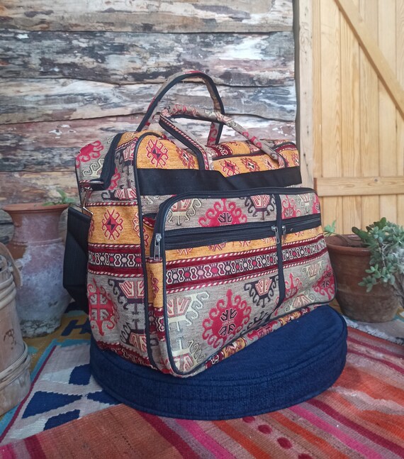 Carpet bag deals luggage