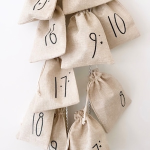 Adventskalender aus Jute Säckchen | 13x18cm| JIPPIE  CALENDAR