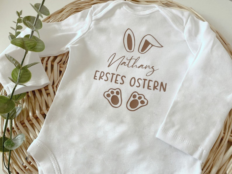 Mein erstes Ostern-Body mit Namen Baby Outfit Personalisiertes Oster Outfit Bild 2