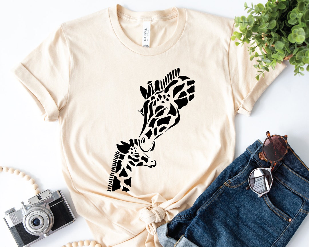 Giraffe Shirt, Cute Giraffe Tshirt, Giraffe Gift, Giraffe Lover Gifts