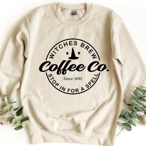 Häxor Brew Sweatshirt, Halloween-tröja, Rolig Coffee Co Crewneck-tröja, Halloween-häxtröja