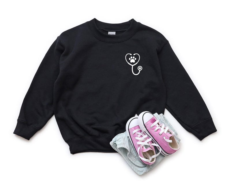 Stethoscope Paw Pocket Sweatshirt, Veterinarian Sweater, Vet Tech Sweater, Veterinarian Gift, Customize Vet Gifts, Personalize Vet Tech Gift image 4