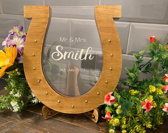 Stunning Horse Shoe Wedding Guest Book Alternative | Token Guest Book | Personalized Wedding Keepsake | Unique Horse Shoe Design