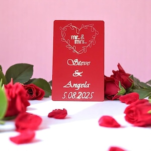 Carte de mariage personnalisée en métal - Cadeau d'anniversaire de Mr et Mme personnalisé - Souvenir gravé au laser avec noms et date - Motif coeur Laurel