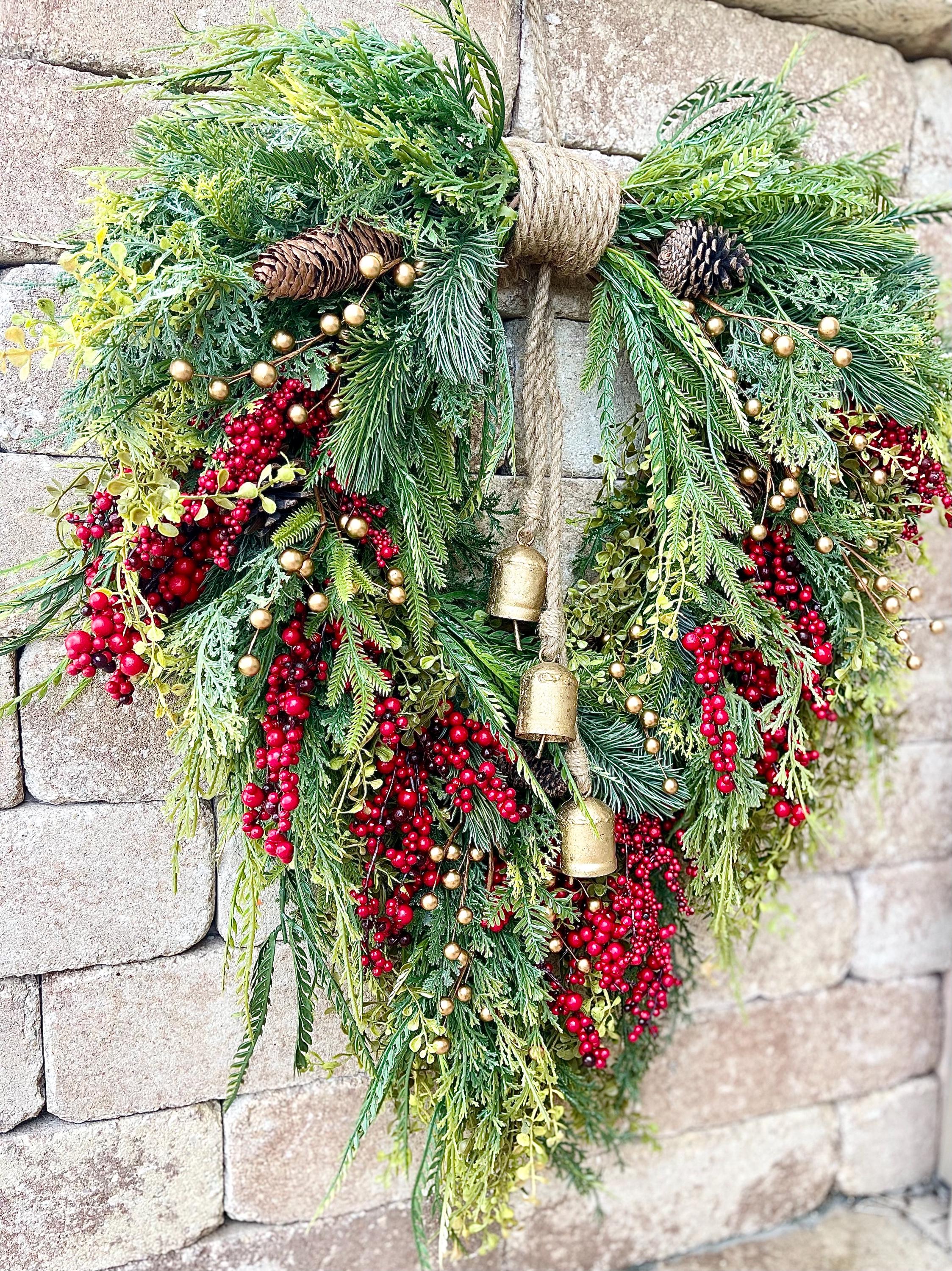 Red Berry Christmas Wreath, Rustic Evergreen Farmhouse Wreath With Gold ...