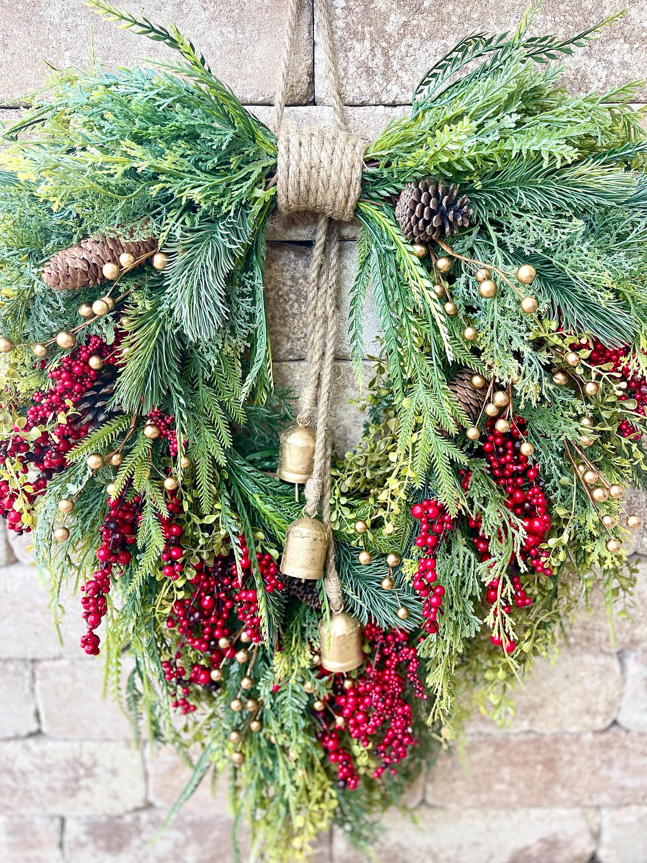 Red Berry Christmas Wreath, Rustic Evergreen Farmhouse Wreath With Gold ...
