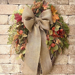 Fall Wreaths for Front Door, Autumn Farmhouse Wreath, Thanksgiving Swag with Pumpkins and Berries, Orange Maple Leaves Seasonal Decoration